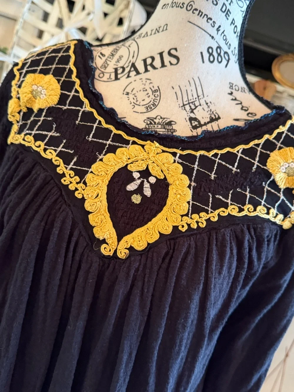 FREE PEOPLE Women's Boho Begonia Black Embroidered Bubble Hem Top Yellow Large